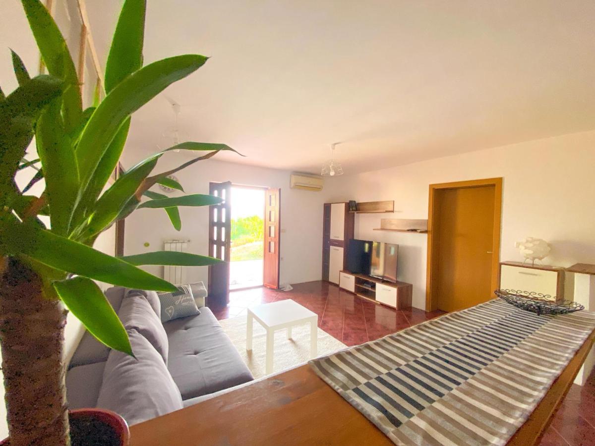 Apartment Moon Pobegi Exterior foto